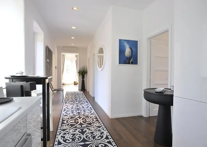 Charon With Garage דירה רוביני