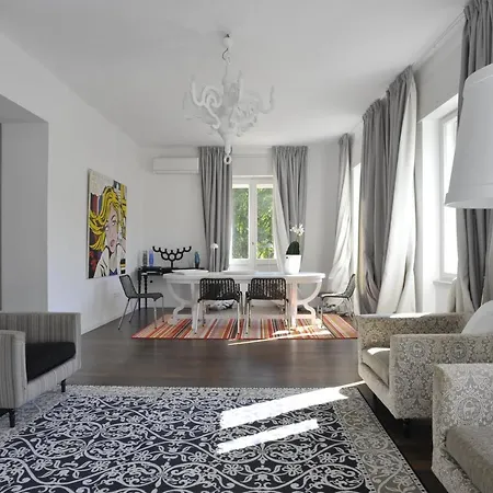 Apartment Charon With Garage *